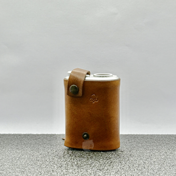 LabetKomp Leather Tinymight Strapped Sleeve Light Brown Front