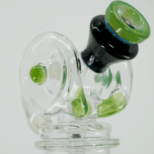 _Ery Glass Switch 2 Double Disc Torus Black over Emerald Macro 3